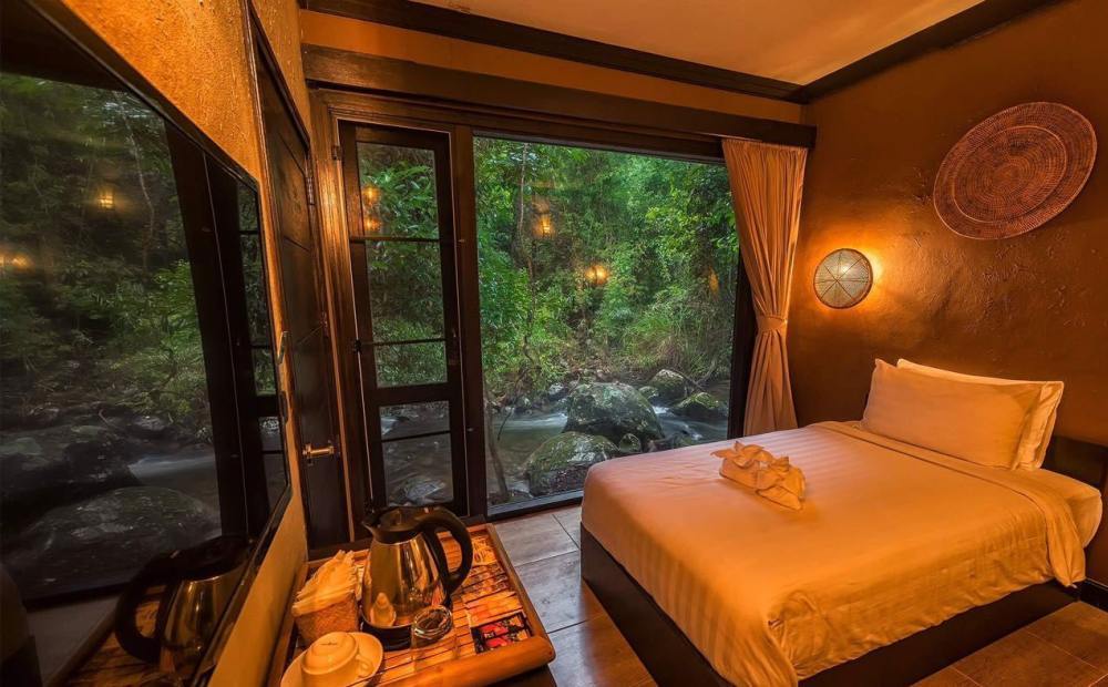 Schlafzimmer, Namkat Yorlapa Resort, Oudomxay, Laos Rundreise