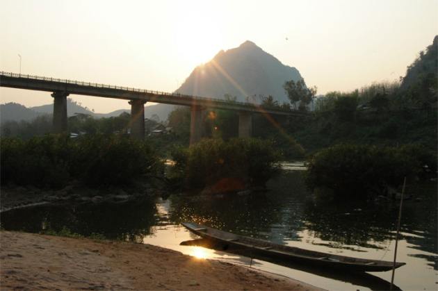Fluss, Nong Khiaw Riverside, Laos Rundreise