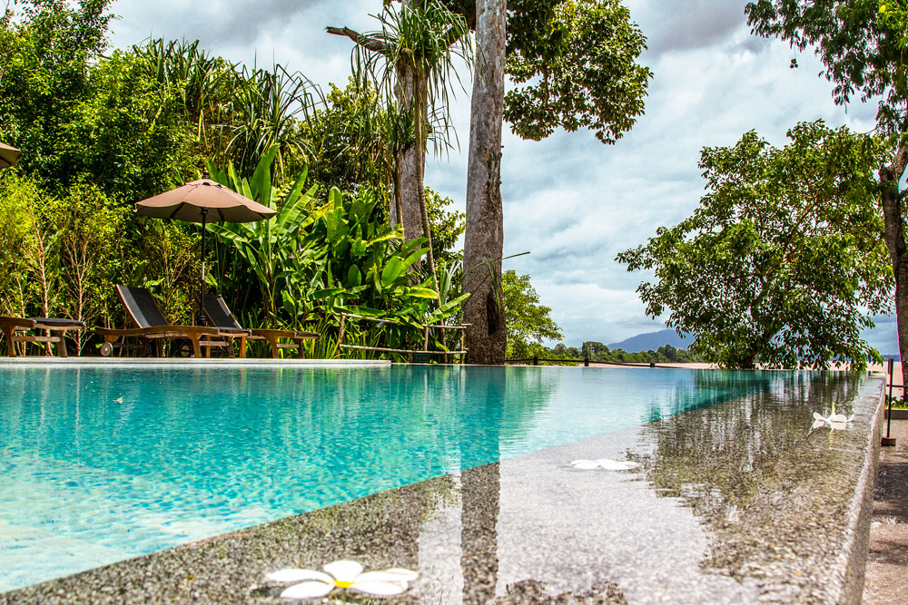 Infinity Pool, The River Resort, Champasak, Laos Reise