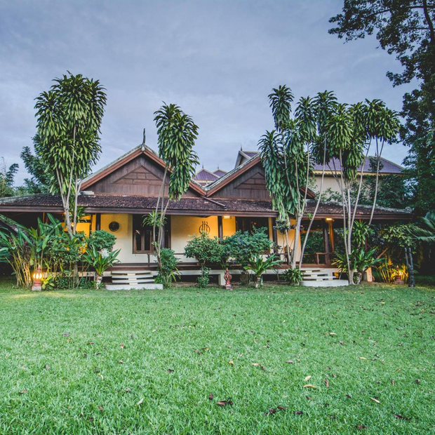 Außenansicht, Terres rouges Lodge, Rattanakiri, Kambodscha Rundreise