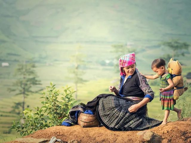 Hmong Familie im Hochland von Vietnam, Vietnam Reisen, Minderheiten 