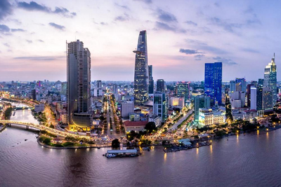 Saigon Panoramabild bei Nacht, Vietnam Kulturreise, Ho Chi Minh City