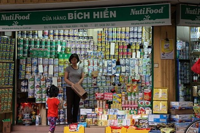 Familie, Hanoi Markt, Vietnam Rundreise