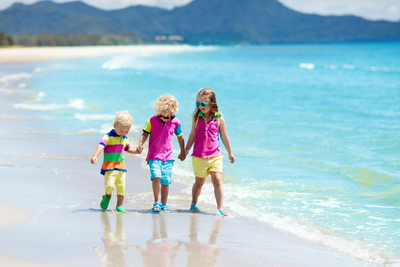 Kinder am Strand, Phu Quoc, Vietnam Kambodscha Reise, Familienreise
