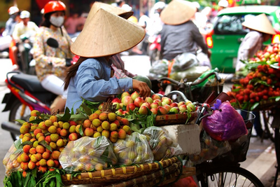 Straßenhändlerin in Hanoi, Vietnam Naturreise