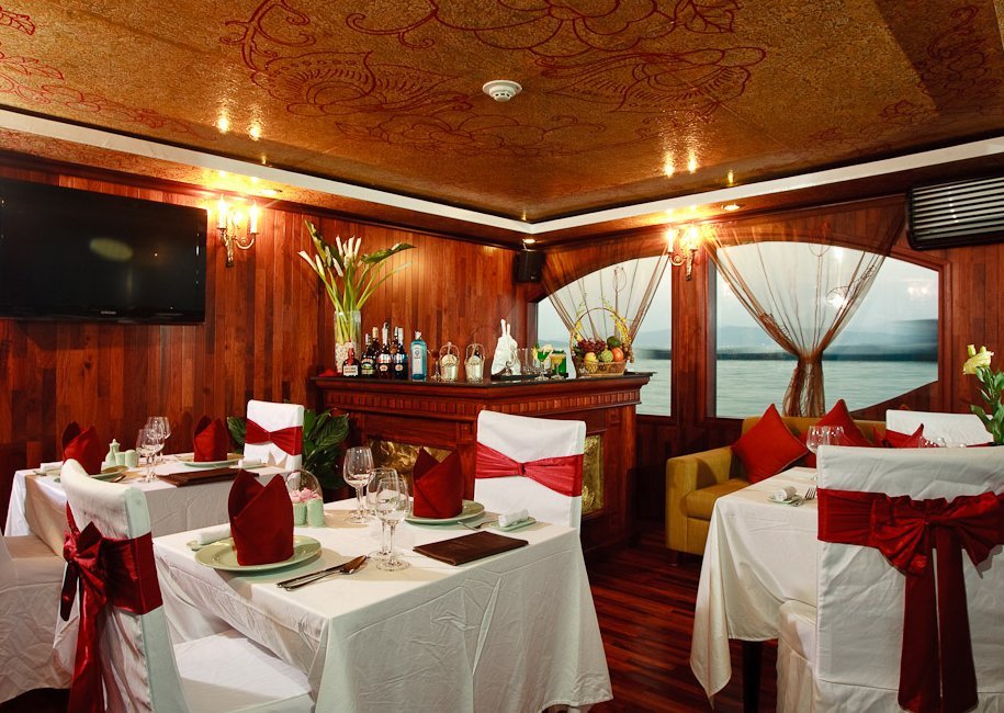 Dining Room, Kreuzfahrtschiff Valentine Premium, Halongbucht Vietnam Reisen