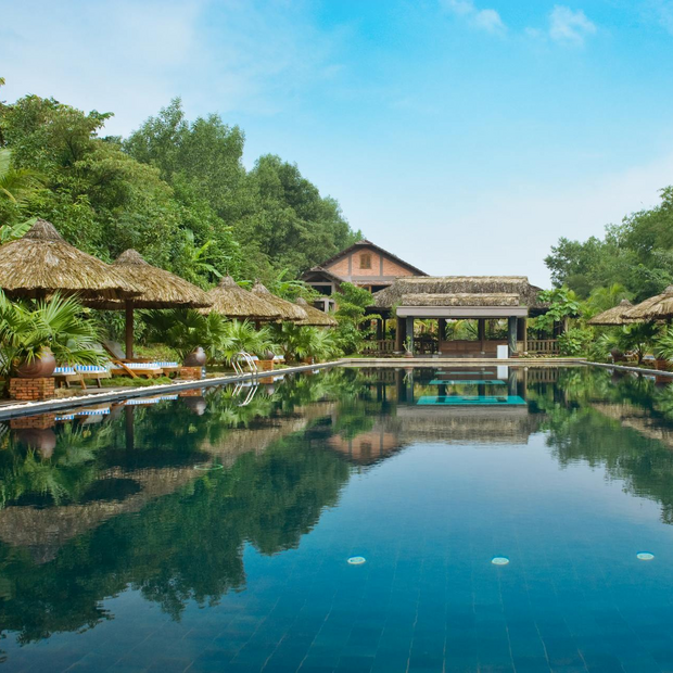 Poollandschaft, Pilgrimage Village Boutique Resort & Spa, Hue, Vietnam Rundreise
